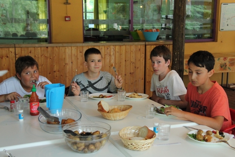Village Camps International Summer Camp Ard&egrave;che, France 2019-07-26 https://www.villagecamps.com/journals_admin/images/921-22-07-13-2014(800x533) (32).jpg